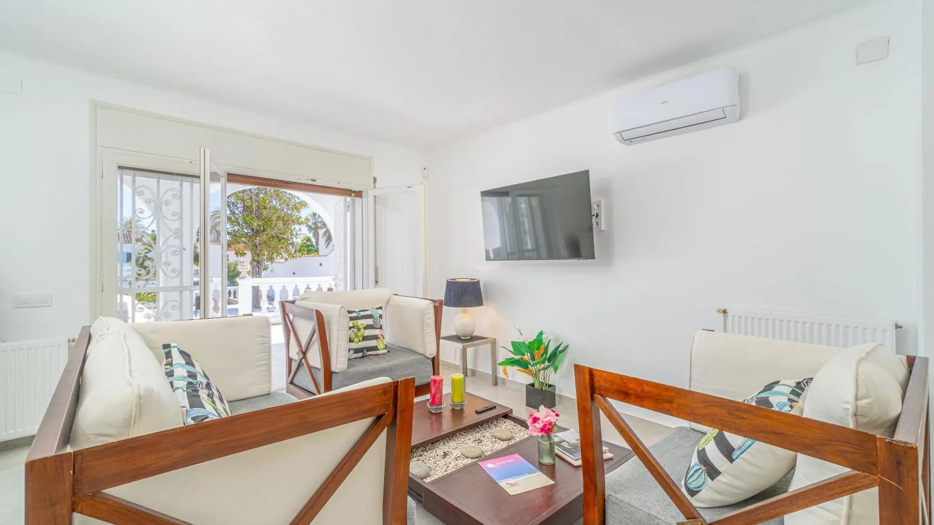 Apart-Rent Casa Llobregat 0100 Empuriabrava