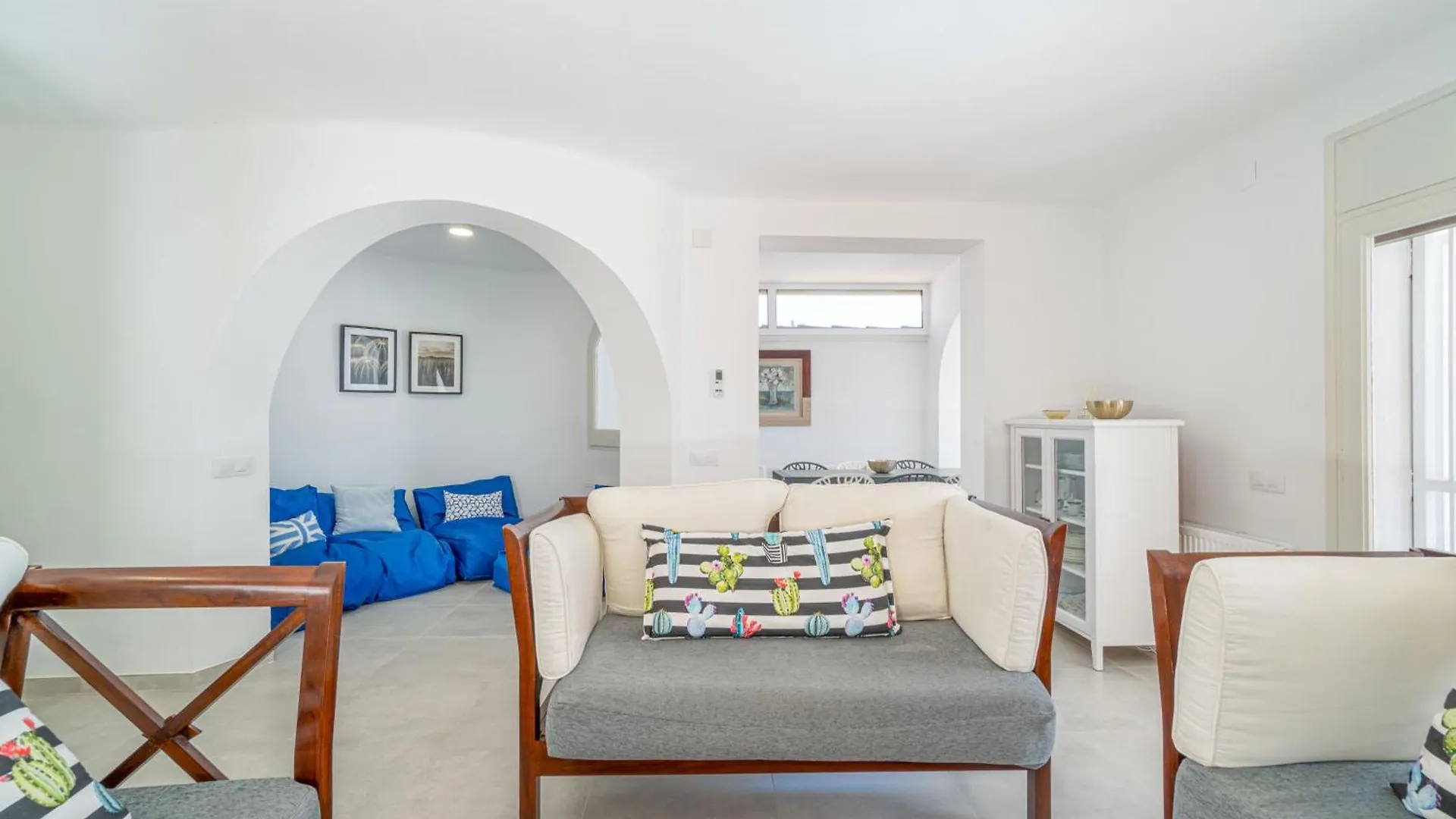 Apart-Rent Casa Llobregat 0100 Empuriabrava Villa