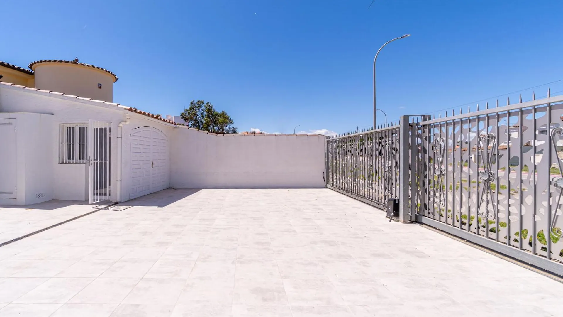 Apart-Rent Casa Llobregat 0100 Empuriabrava Spanien