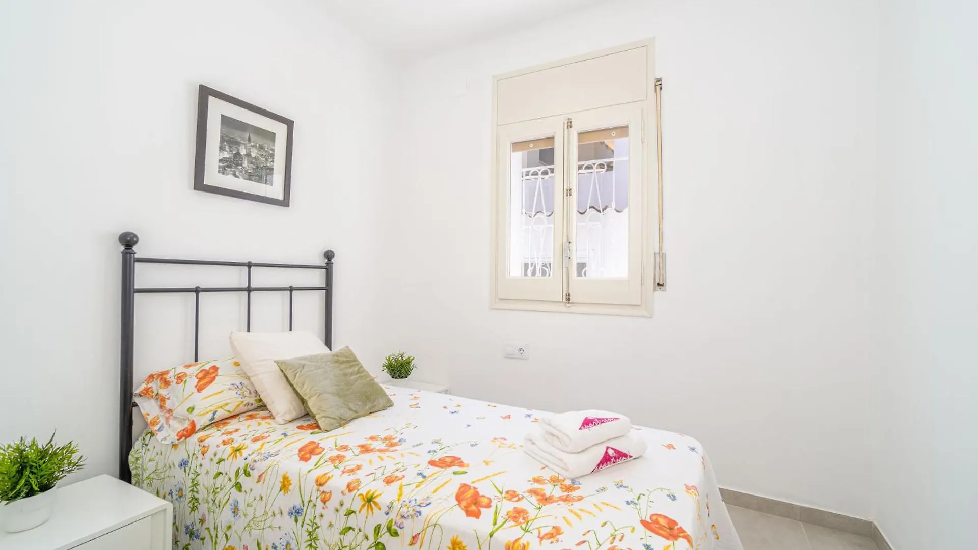 Apart-Rent Casa Llobregat 0100 Empuriabrava Villa