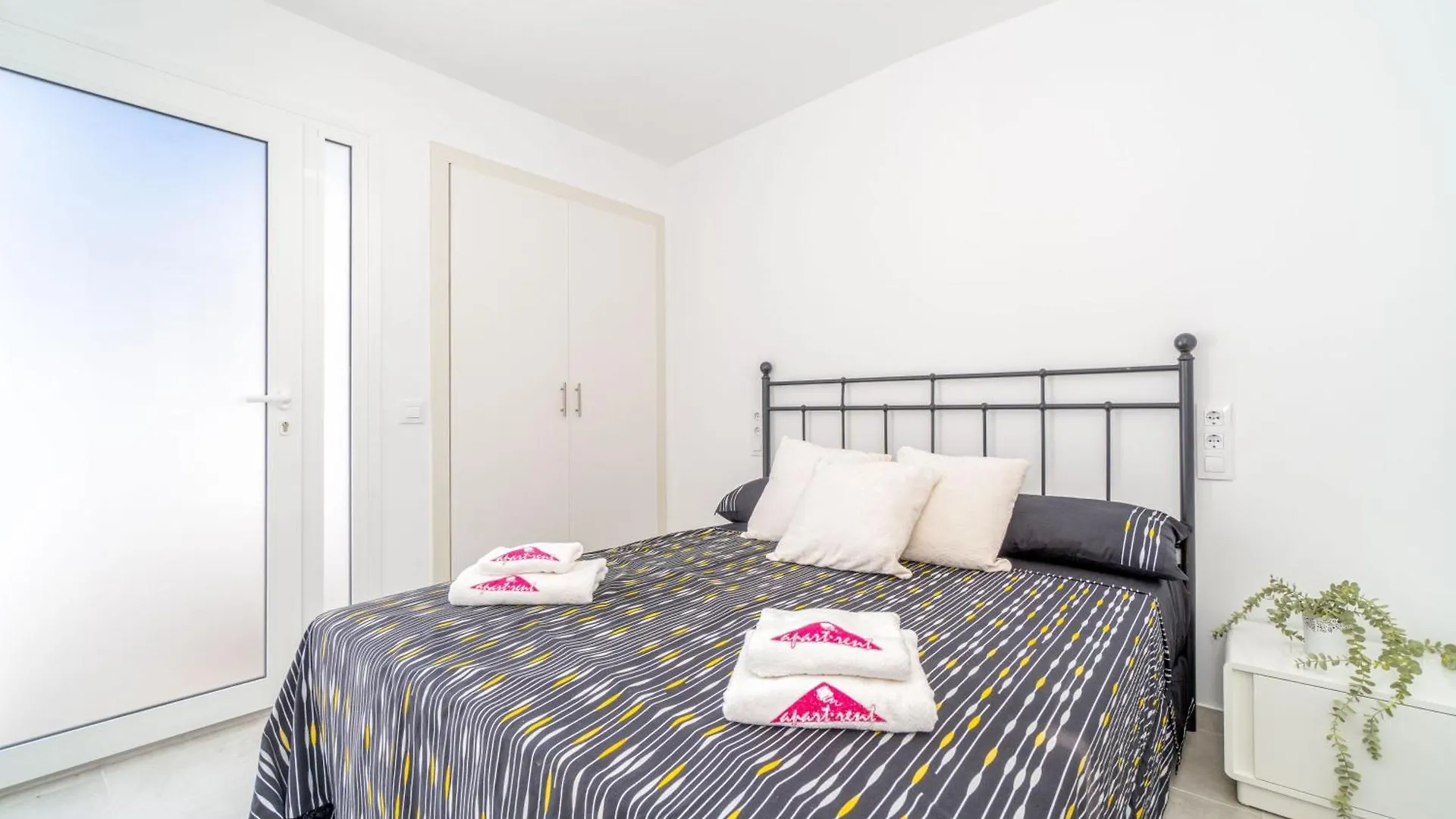 Apart-Rent Casa Llobregat 0100 Empuriabrava